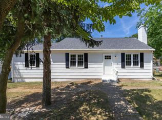 217 Chestnut St, Runnemede, NJ 08078