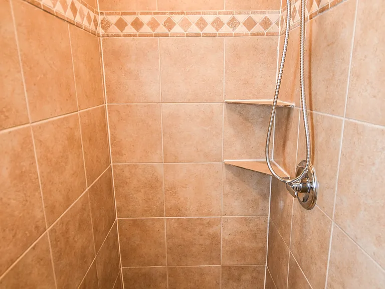 10231 Millstream Dr — Photo 17