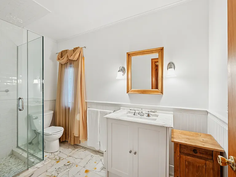 43 Mashomuck Dr — Photo 23