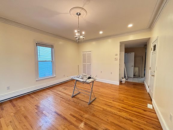 3rd image of 15 Grant St #2