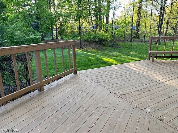 3rd image of 9662 Pebble Brook Ln