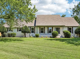 707 Davis Dr, Gallatin, TN 37066