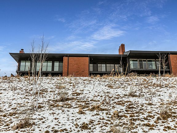 2nd image of 1987 Mapleview Dr