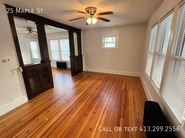 25 Maple St