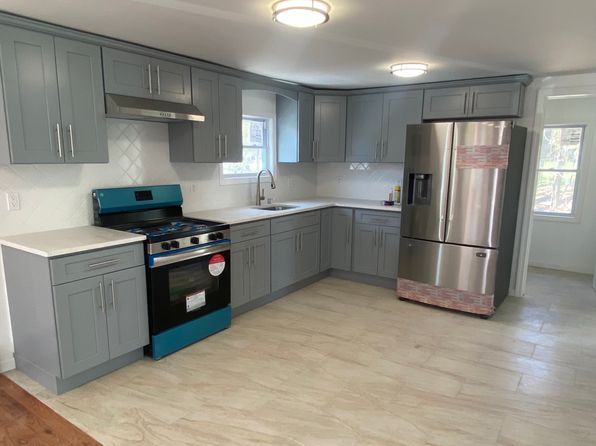 125 Wall St, Torrington, CT