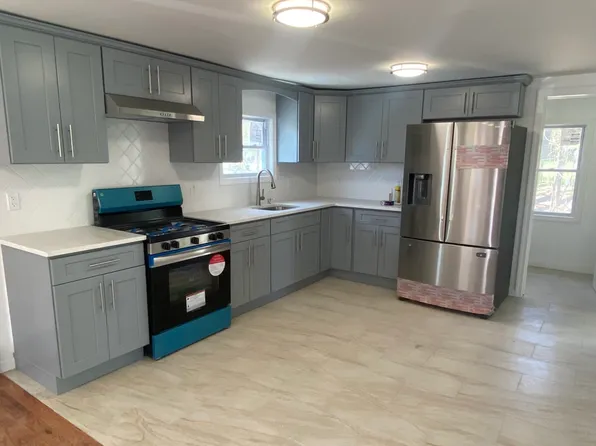 125 Wall St APT 2, Torrington, CT 06790