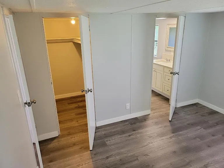 2707 Walker Rd — Photo 9