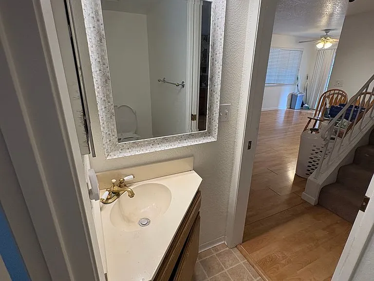 628 Saratoga Ct — Photo 19