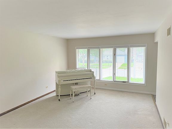2nd image of 10145 S Tripp Ave