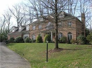 305 Olde Chapel Trl, Pittsburgh, PA 15238