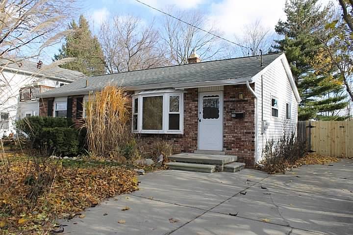 1st image of 318 Pennell St