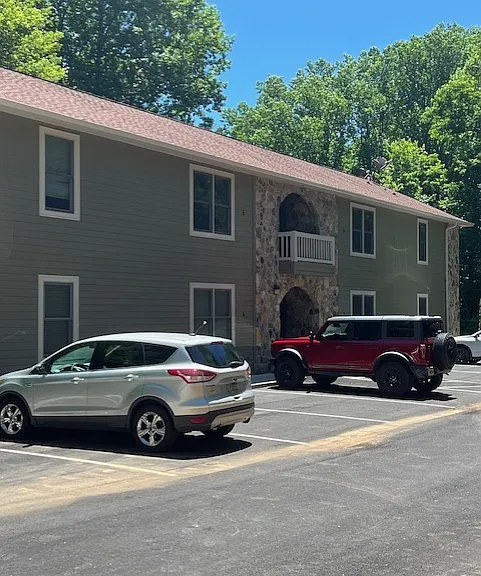 Convenient parking for all 6 units