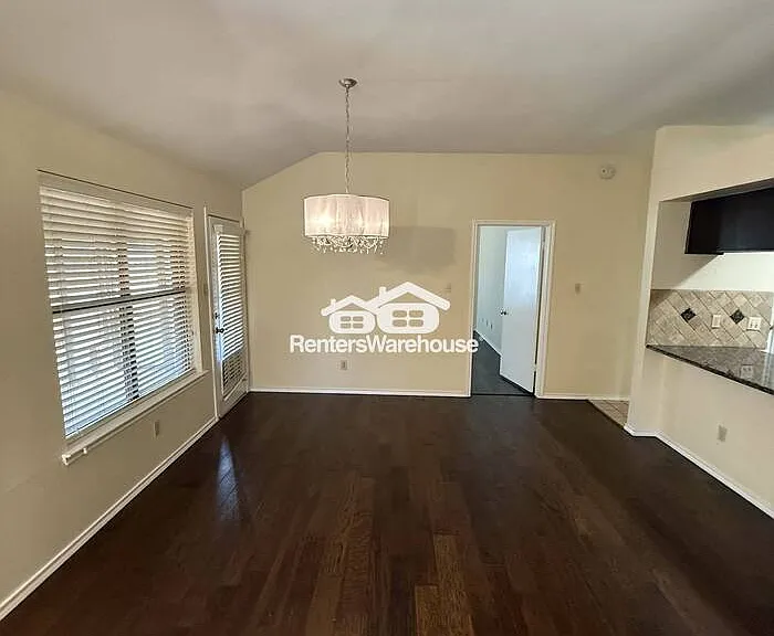 244 Nixon St — Photo 4