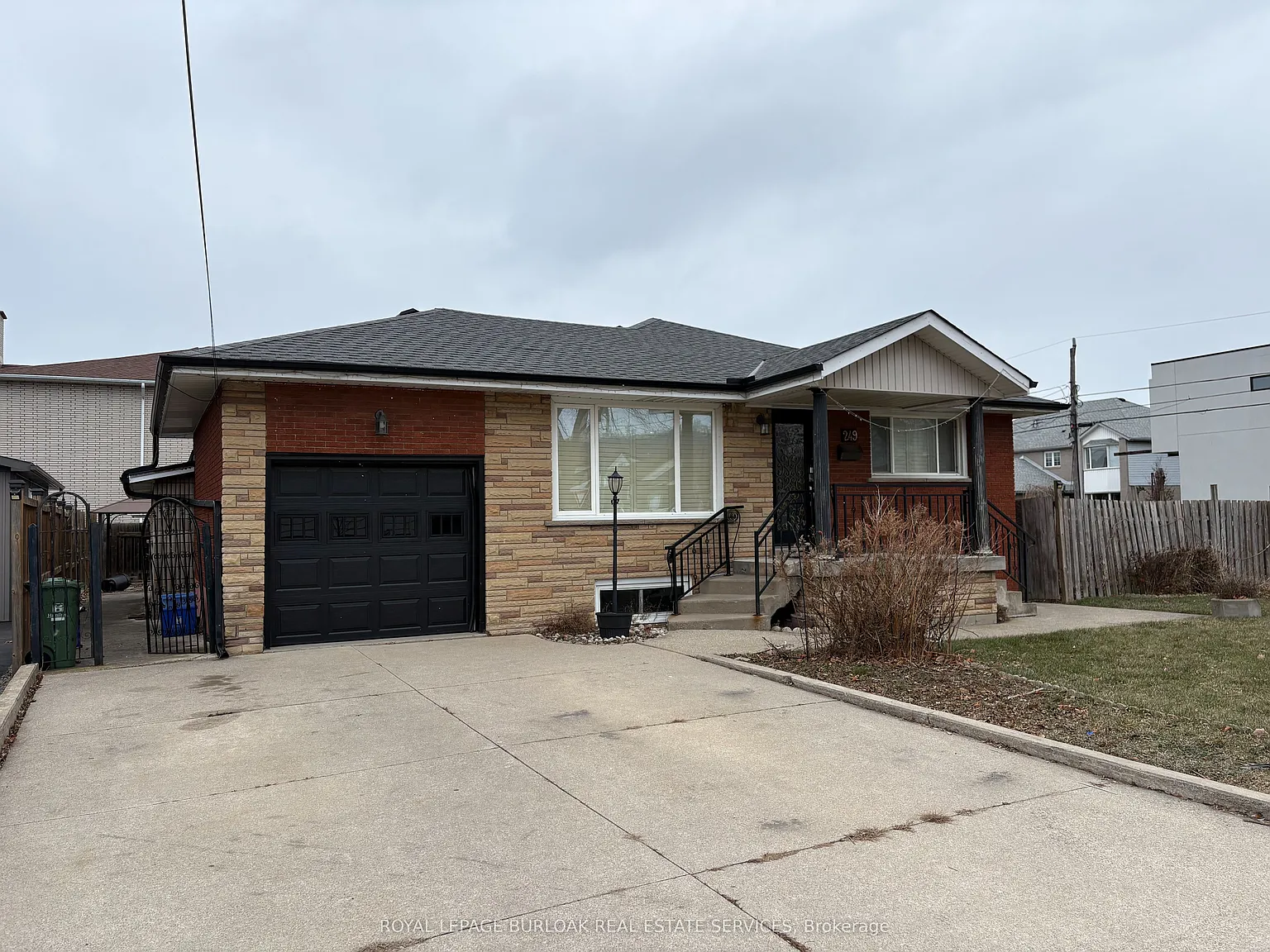 2 bed, $1,899 — Photo 1