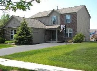 4600 Whitehall Ln, Algonquin, IL 60102
