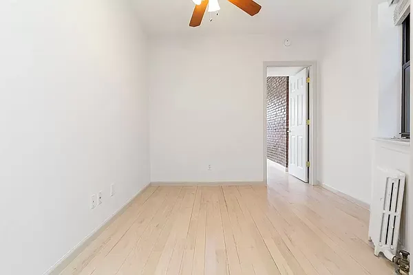 Rented by REAL New York | media 10