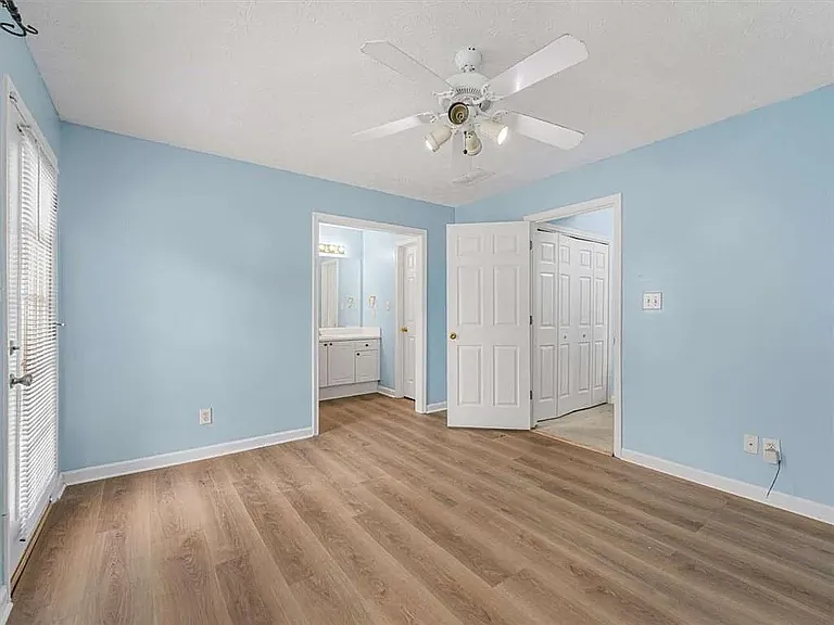 3400 Castleberry Rd — Photo 16