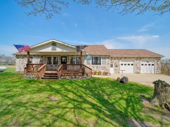 14912 Devereaux Rd, Albion, MI 49224