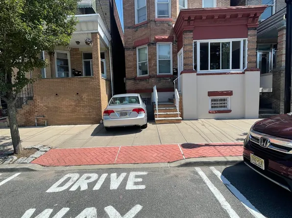 604 15th St, Union City, NJ 07087