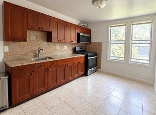 69-09 Luther Rd #2, Ridgewood, NY 11385