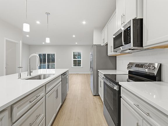 2nd image of 343 Telluride Ln