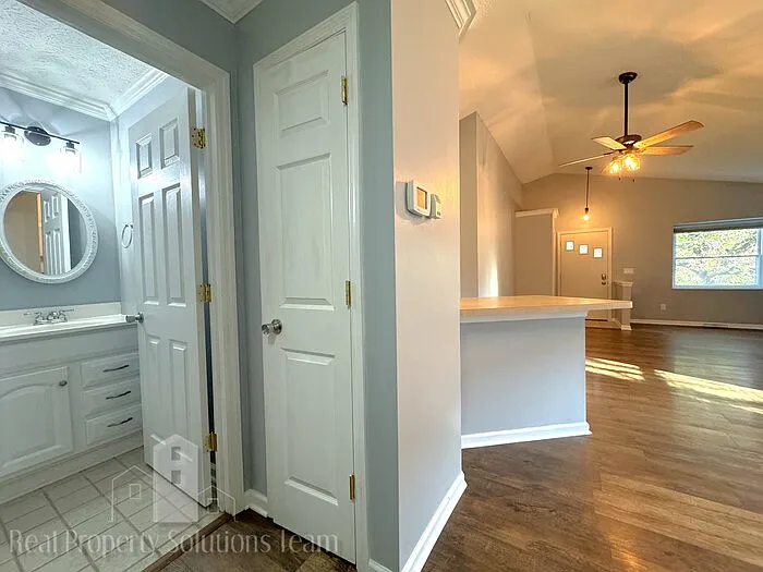 1213 Tillicum Dr — Photo 15