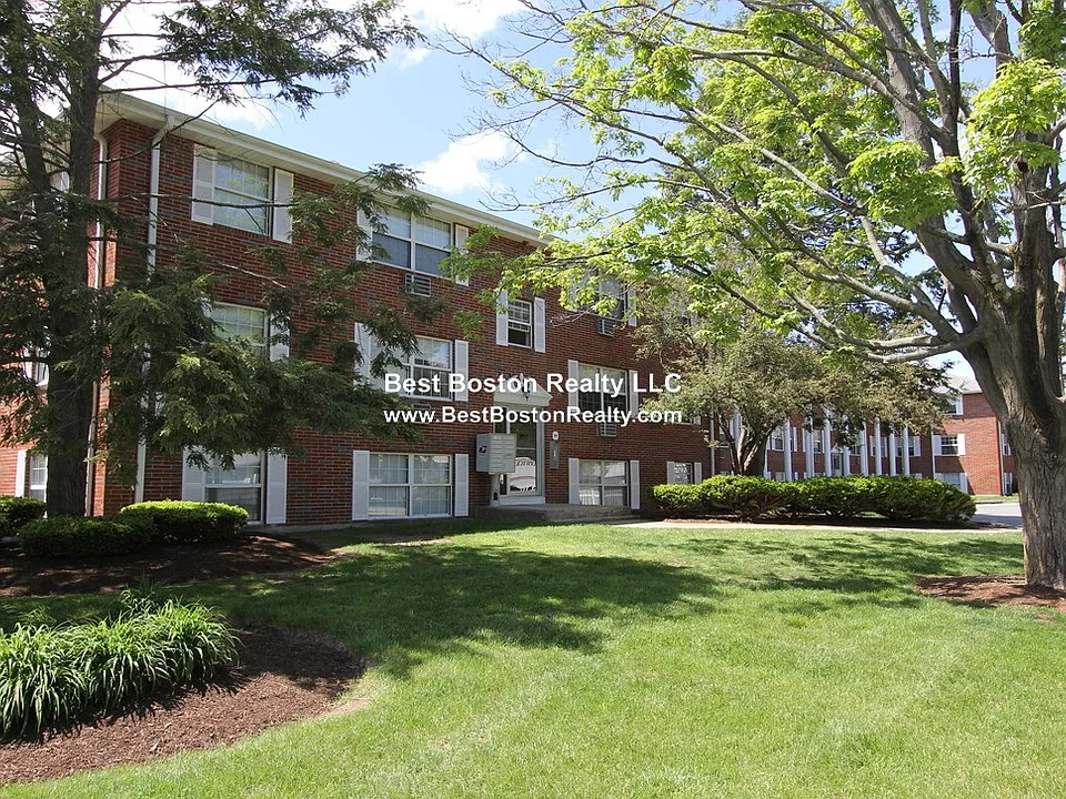 Westside Colonial community photo. Interiors may show a different unit or layout.