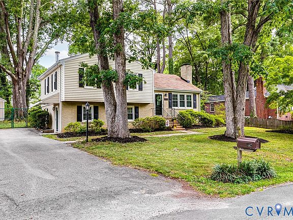3rd image of 8907 Michaux Ln