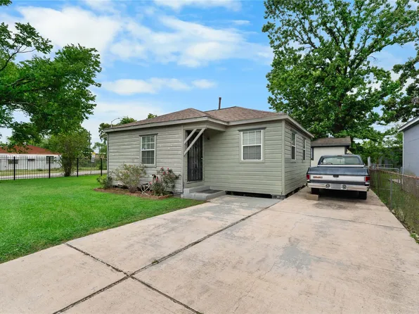 1005 Majestic St, Houston, TX 77020