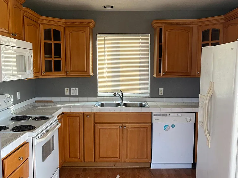 1514-16 Calavo Dr #1 — Photo 9