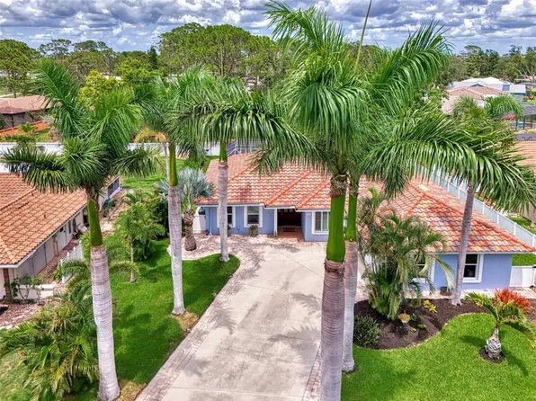 227 Monet Dr, Nokomis, FL 34275