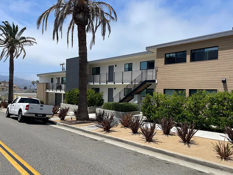 1007 S Juanita Ave #F — Photo 13