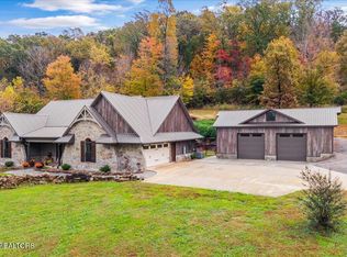 203 Mahoney Rd, Oliver Springs, TN 37840