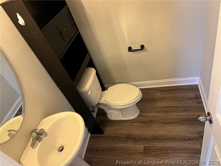 312 Derby Ln — Photo 7