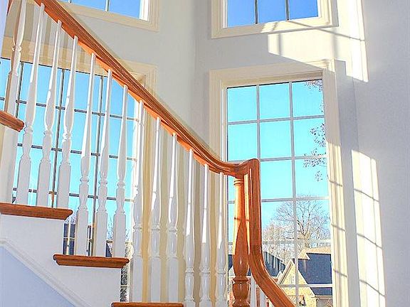 5th image of 245 Chancellors Park Ct