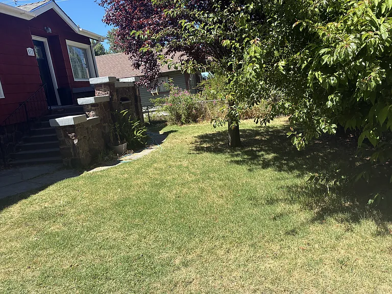 517 S Weed Blvd — Photo 2