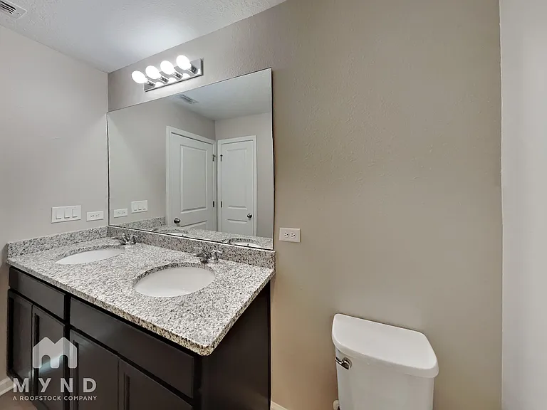 752 Henley Ct — Photo 18
