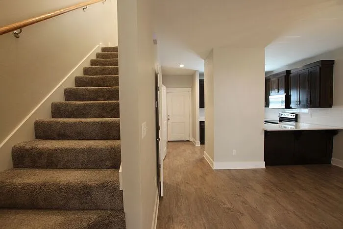 307 N Henry St #15 — Photo 3