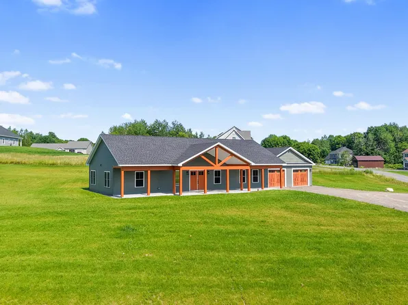 21 Mia Ridge, Sidney, ME 04330