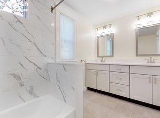 8 Draper St APT 1A, Dorchester, MA 02122