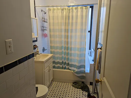 Rented by J & M Realty Services Corp (Management) | media 14