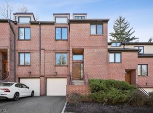 6 Jennifer Ct #6, Caldwell, NJ 07006