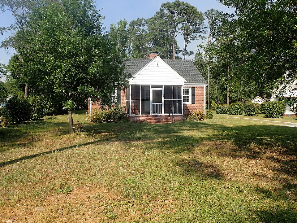 1st image of 315 Pine Grove Dr