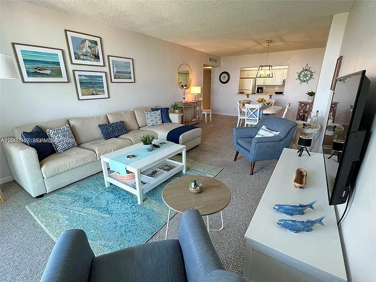 19380 Collins Ave #818 — Photo 5