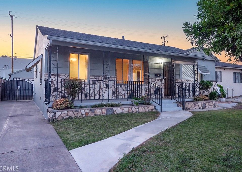 1st image of 2147 Divine Dr