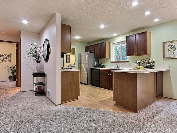 4th image of 4016 119th Street Ct NW
