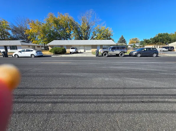 West Peninsula Duplex, 2722-2724 W Peninsula Dr, Moses Lake, WA 98837