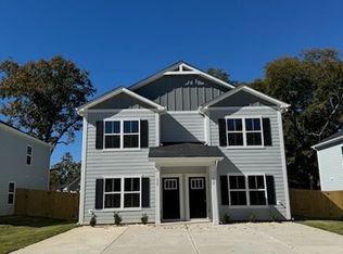 124 4th St SE, Hickory, NC 28602