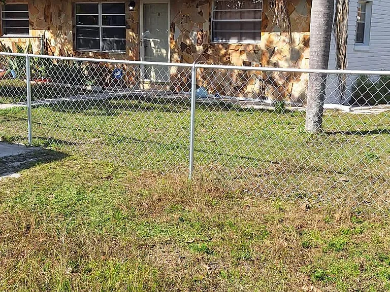 8 W Raymond St — Photo 23