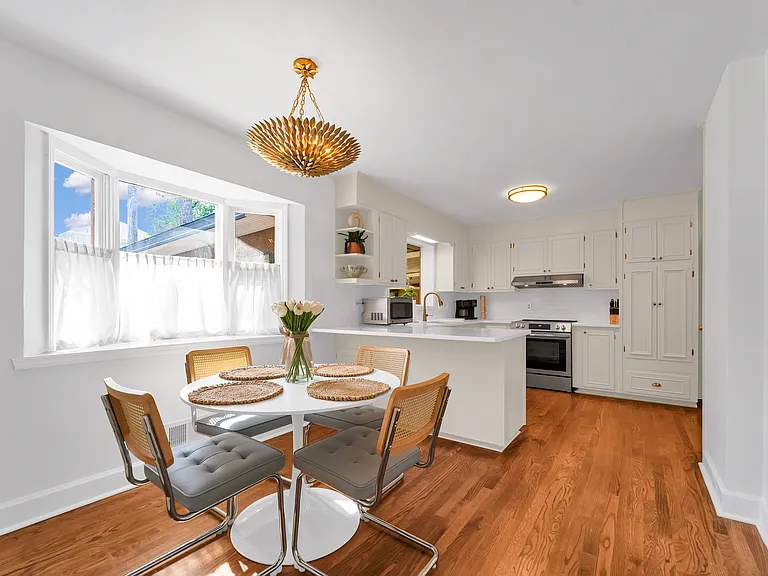 601 Regent Rd — Photo 11